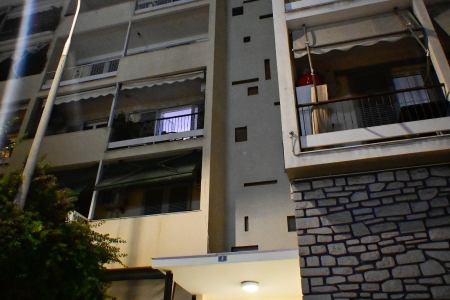 «Φοβόταν και δεν ήθελε γιατρούς», λέει η θεία της 34χρονης που βρέθηκε νεκρή μαζί με το νεογέννητο στα Πατήσια