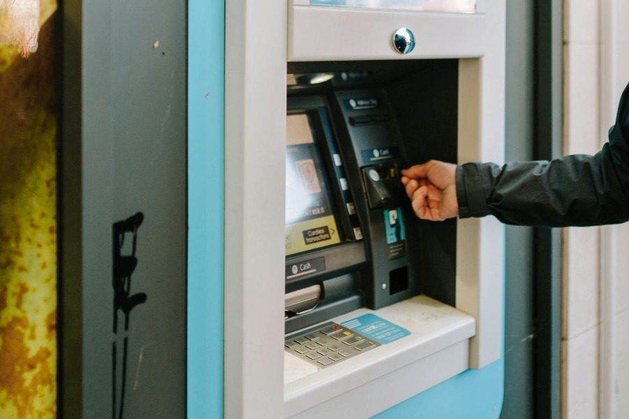 Πώς επηρεάζονται οι τραπεζικές συναλλαγές από τις αργίες