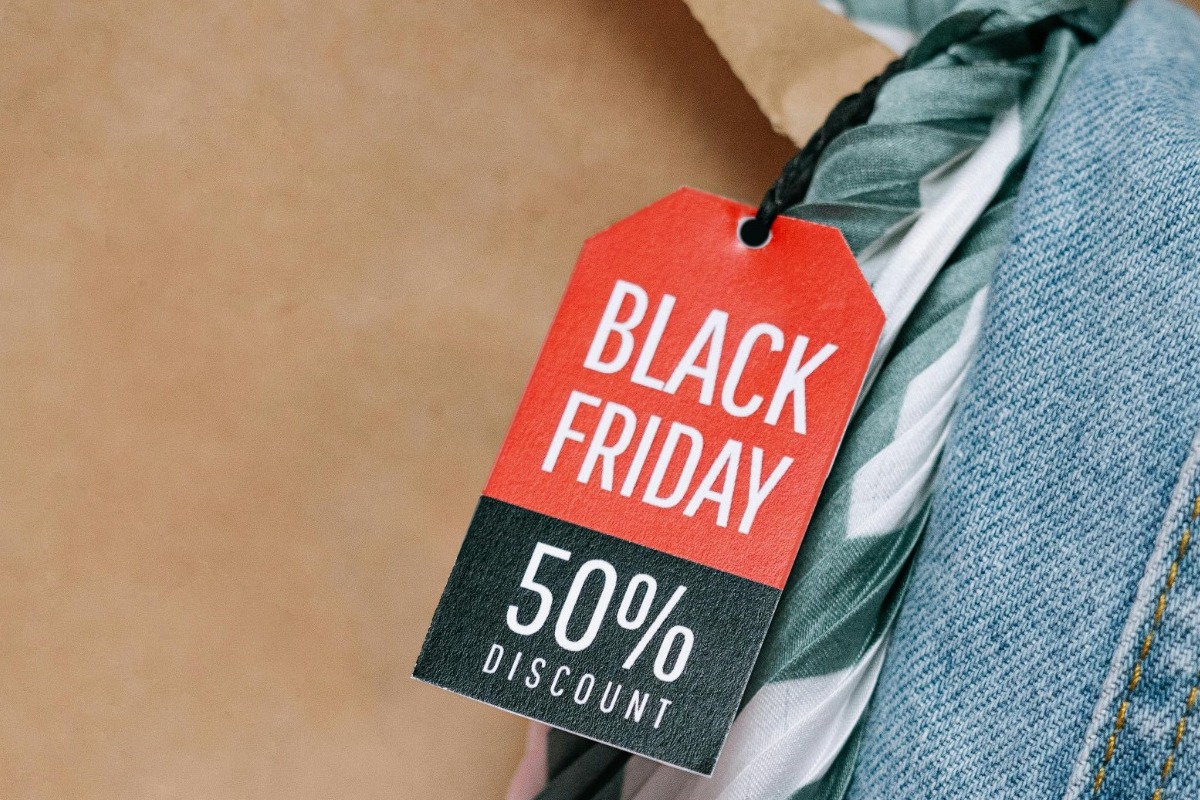 Πότε «πέφτει» η Black Friday 2025