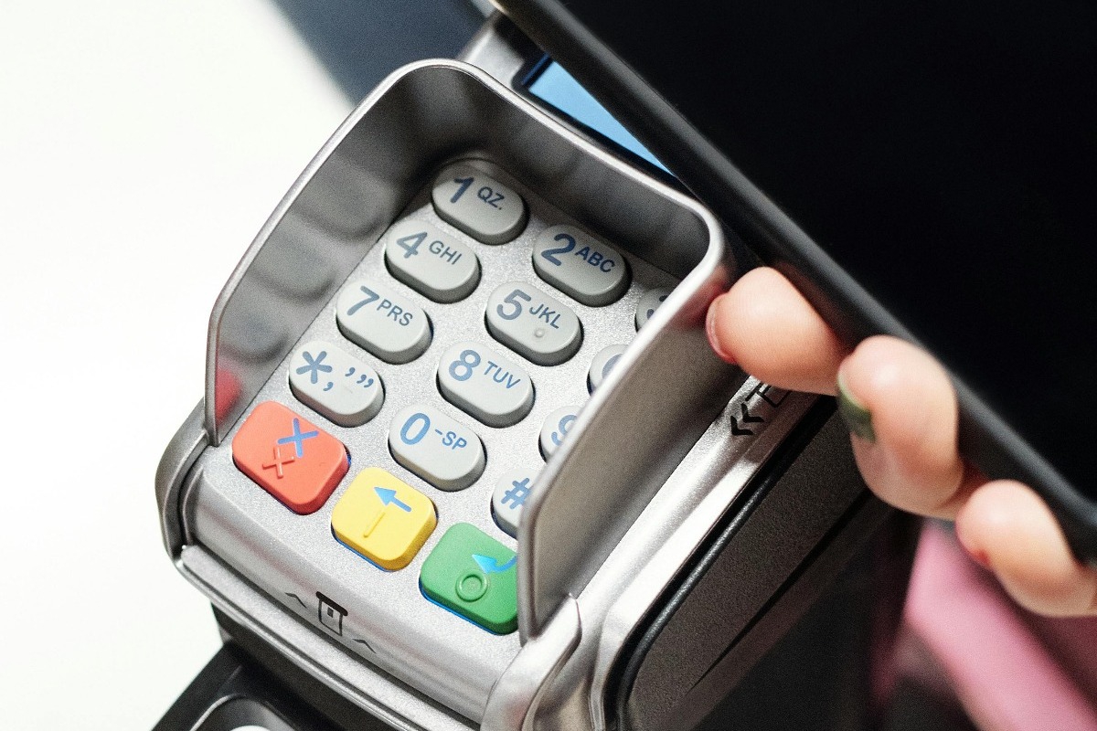 IRIS: Παράταση ενός μήνα και υποχρεωτική εφαρμογή από 1η Δεκεμβρίου