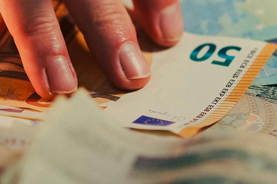 Επίδομα 250 ευρώ: Ποιοι δεν το έλαβαν ‑ Πότε θα γίνει η δεύτερη πληρωμή