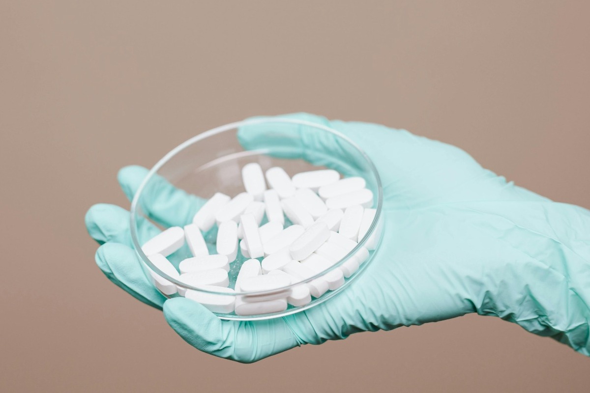 DJ είχε κάνει αποθήκη ναρκωτικών το σπίτι του στον Νέο Κόσμο - Το φυλλάδιο οδηγιών με την ατάκα «Ασε το μιξάρισμα σε μένα»