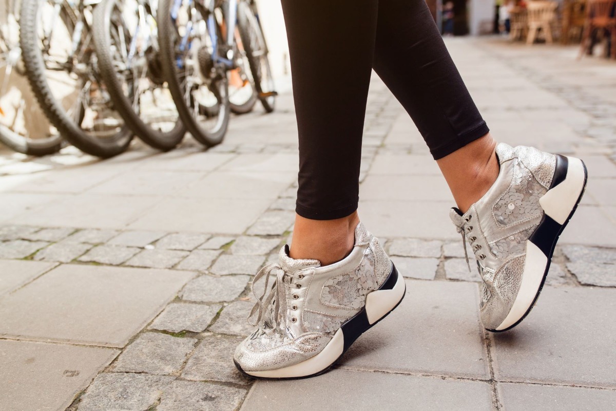 Πώς να Επιλέξετε Αθλητικά Παπούτσια που Αναβαθμίζουν Αμεσα την Εμφάνιση σας;