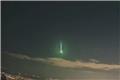 Εντυπωσιακή βολίδα «σκίζει» τον αττικό ουρανό – Βίντεο από το σπάνιο φαινόμενο