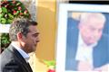 Λύγισε στην κηδεία του Αλέκου Φλαμπουράρη ο Αλέξης Τσίπρας – «Σήμερα είμαστε όλοι εδώ. Και όσοι σε αγαπήσαμε και όσοι σε πληγώσαμε»