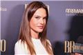 Alessandra Ambrosio: Τοπλες στην παραλία - Πιο sexy από ποτέ