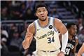 Γιάννης Αντετοκούνμπο: Έγραψε ιστορία με 21.000 πόντους στο NBA