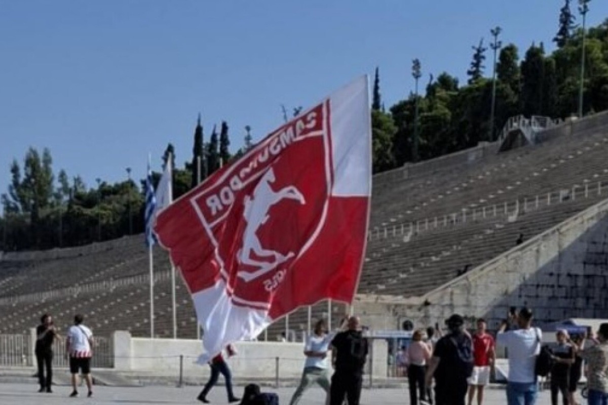 Οπαδός της Σάμσουνσπορ ανέμιζε σημαία με τον Κεμάλ στο Παναθηναϊκό Στάδιο ‑ Δείτε βίντεο