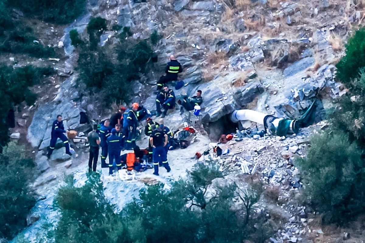 Επί 12 ώρες προσπαθούσαν να απεγκλωβίσουν τον 53χρονο στη Λάρισα ‑ Πώς έγινε η τραγωδία, τι έψαχνε στη σπηλιά