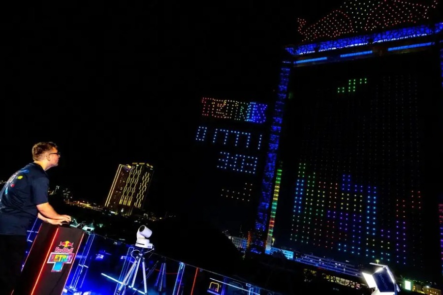 Η Red Bull έπαιξε Tetris στον ουρανό, χρησιμοποιώντας χιλιάδες drones