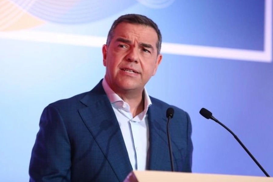 Αλέξης Τσίπρας: Οδηγούμαστε στα βράχια αν δεν αλλάξουμε ρότα – Όσα είπε στον Economist