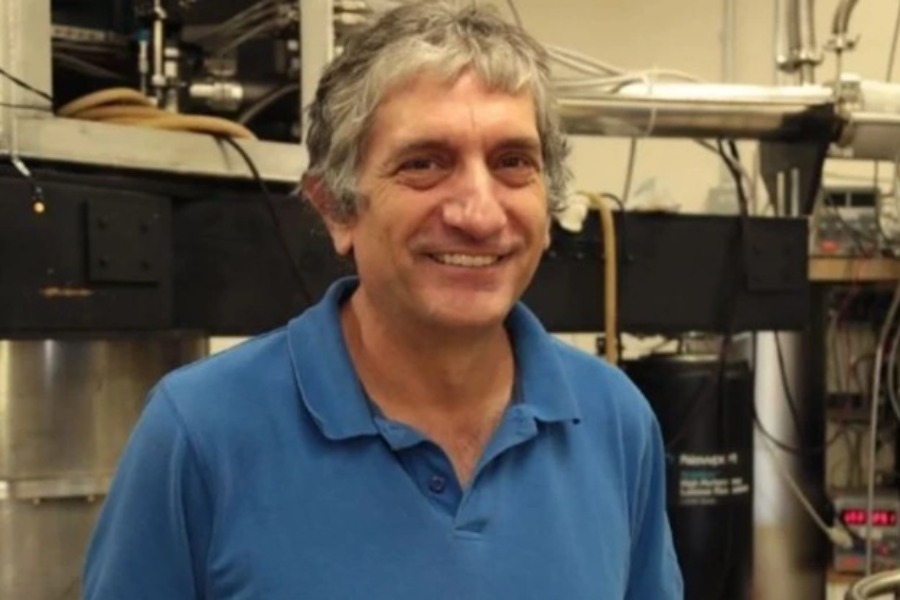 John Martinis: Δεν είναι Έλληνας ο καθηγητής που κέρδισε το Νόμπελ Φυσικής