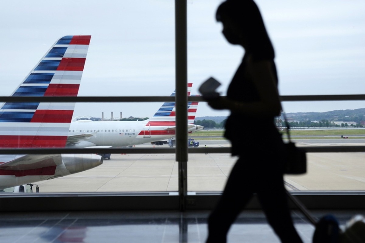 Δυσκολεύει το ταξίδι στις ΗΠΑ: Οι τουρίστες από 42 κράτη -ανάμεσα τους και η Ελλάδα - Θα πρέπει να δείχνουν ιστορικό πέντε ετών στα social media, για να μπουν στη χώρα