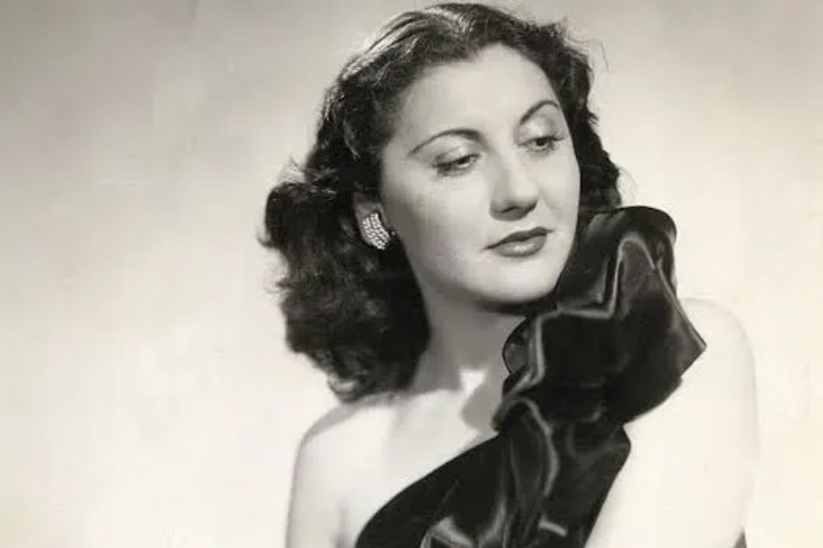 Η τραγουδίστρια της νίκης στο αλβανικό μέτωπο