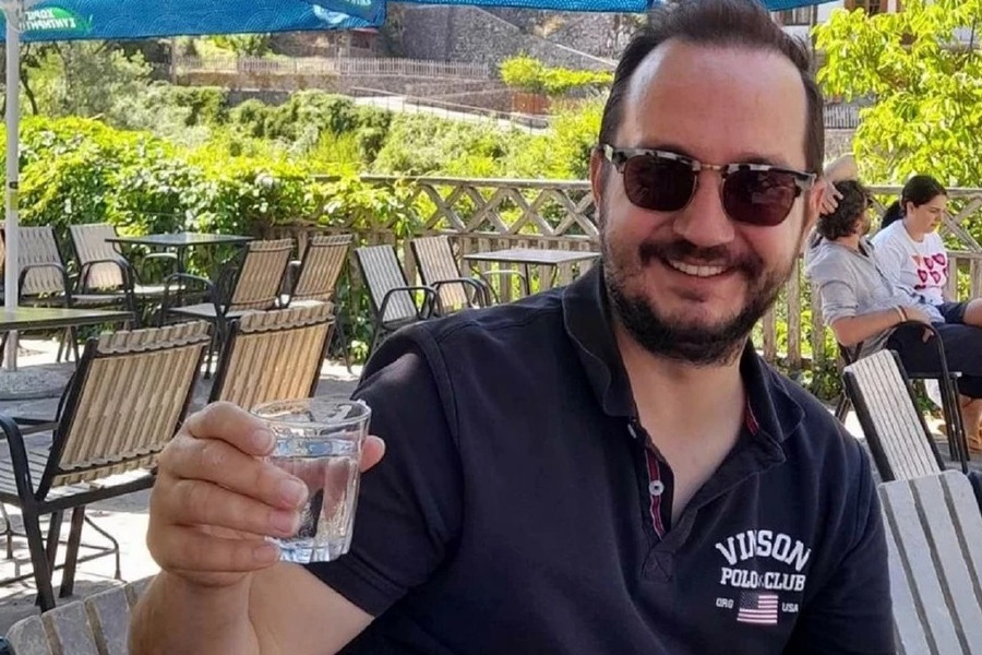 Βασίλης Καλογήρου: Στοιχεία που δείχνουν δολοφονία, λένε ότι βρήκαν ερευνητές της οικογένειας