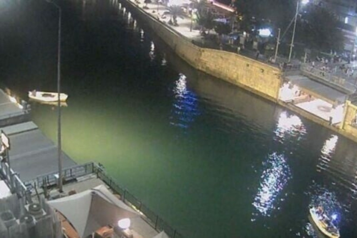 Χαλκίδα: «Κόλλησε» ανοιχτή η γέφυρα του Ευρίπου ‑ Κυκλοφοριακό χάος