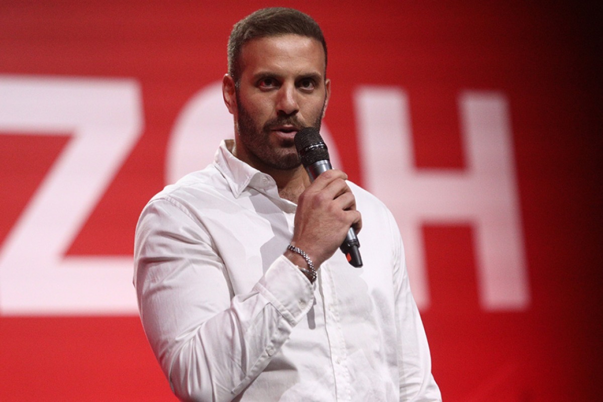 Αγριο επεισόδιο στο Στρασβούργο, ο ευρωβουλευτής του ΣΥΡΙΖΑ Νίκος Παππάς χτύπησε τον δημοσιογράφο