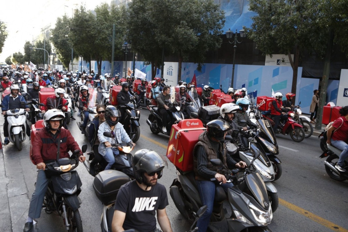 Τσικνοπέμπτη: Πότε δεν θα γίνεται ντελίβερι ‑ Απεργούν διανομείς