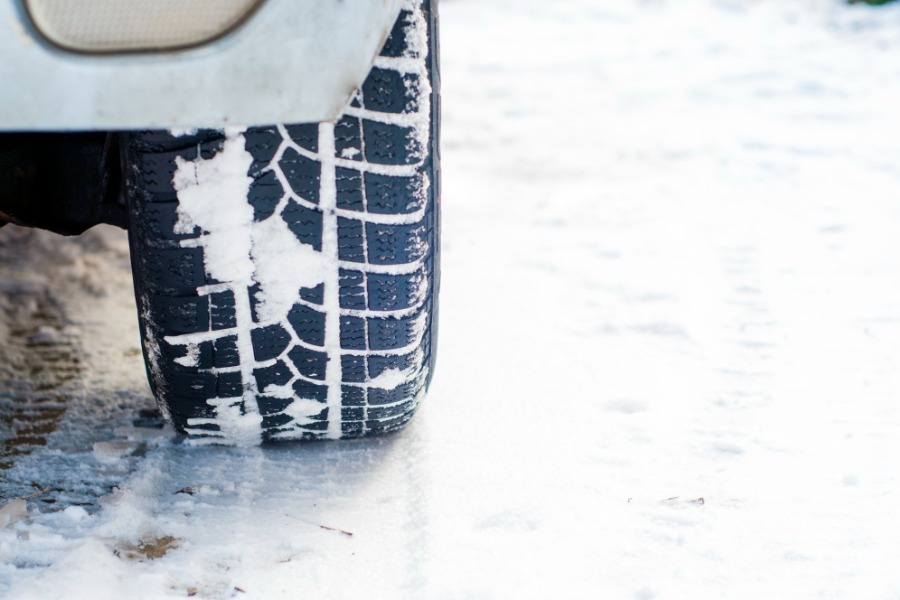 Πώς να φροντίζεις το αυτοκίνητό σου τον χειμώνα από την παγωνιά