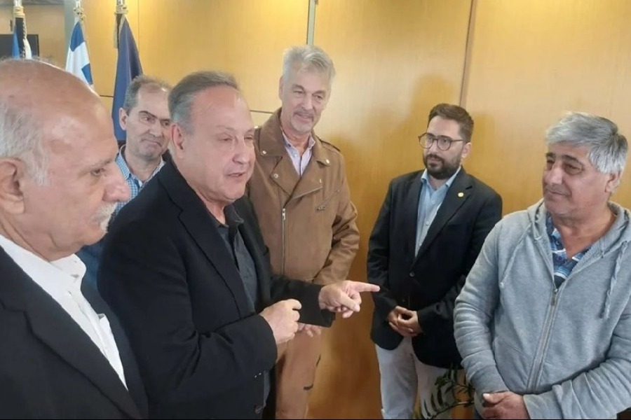 Θεσσαλονίκη: «Είδαμε ένα χέρι στα σκουπίδια» ‑ Τι λένε οι υπάλληλοι που έσωσαν τον άστεγο