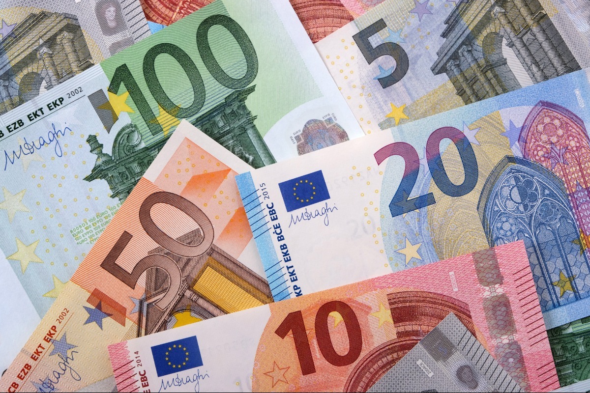 Επιστροφή εισφορών ύψους 433.000 ευρώ σε επαγγελματίες ‑ Ποιοι θα πάρουν χρήματα πίσω