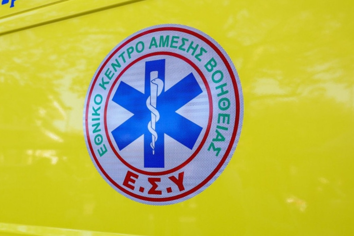 Συναγερμός στην Ηλιούπολη: Έπεσαν από τον 6ο όροφο δύο 17χρονες - Νοσηλεύονται σε σοβαρή κατάσταση