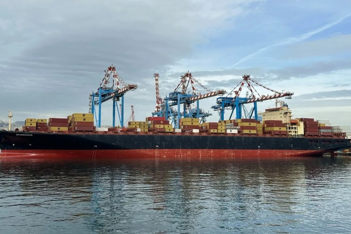 Ελληνικών συμφερόντων το τάνκερ που χτυπήθηκε στο Ομάν