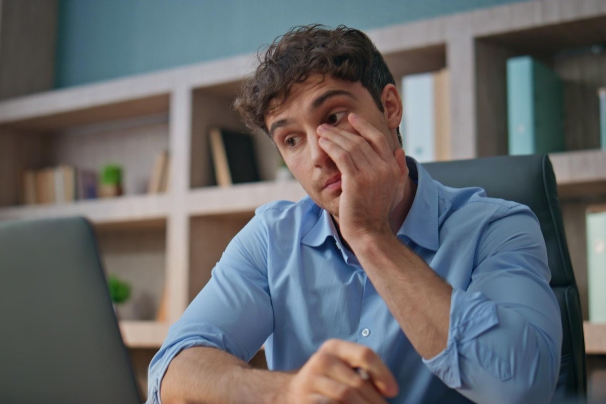 Ξυπνάς κουρασμένος; Δες τι πρέπει να αλλάξεις τώρα που μεγαλώνει η μέρα