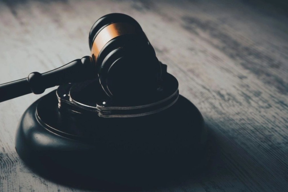 Ρόδος: Φυλάκιση 10 ετών στον 56χρονο που βίαζε και άφησε έγκυο την κόρη του - Το ίδιο δικαστήριο καταδίκασε σε ποινή φυλάκισης με αναστολή και την κόρη του