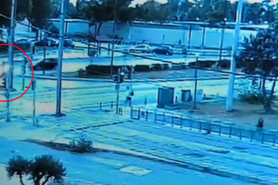 39χρονος μοτοσικλετιστής κρίθηκε εγκεφαλικά νεκρός μετά το τροχαίο με ταξί στην παραλιακή, δωρίζει όργανα η οικογένεια - Ο 39χρονος τραυματίστηκε σοβαρά όταν οδηγός ταξί επιχείρησε αναστροφή στη λεωφόρο Καραμανλή, στο ύψος του ΠΙΚΠΑ Βούλας