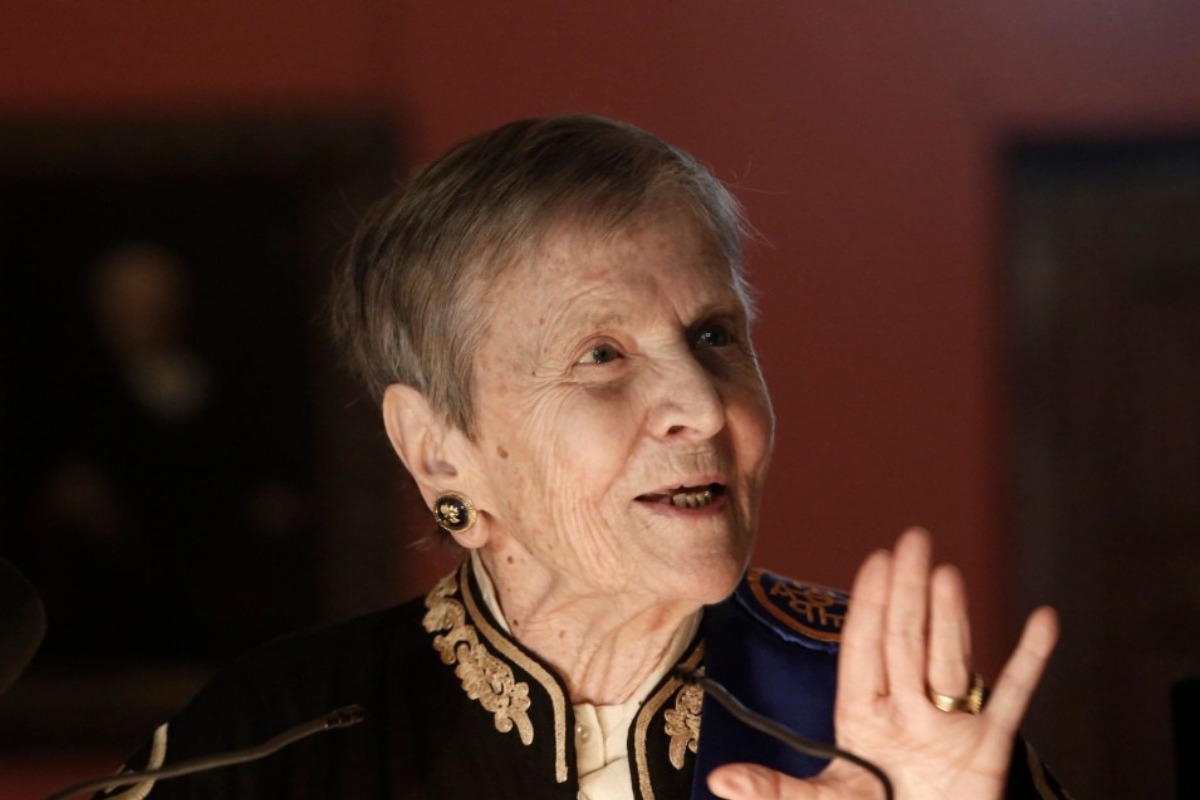 Πέθανε η Ελένη Γλύκατζη - Αρβελέρ στα 99 της χρόνια - Η Ελένη Γλύκατζη - Αρβελέρ ήταν η πρώτη γυναίκα πρύτανης στη Σορβόνη