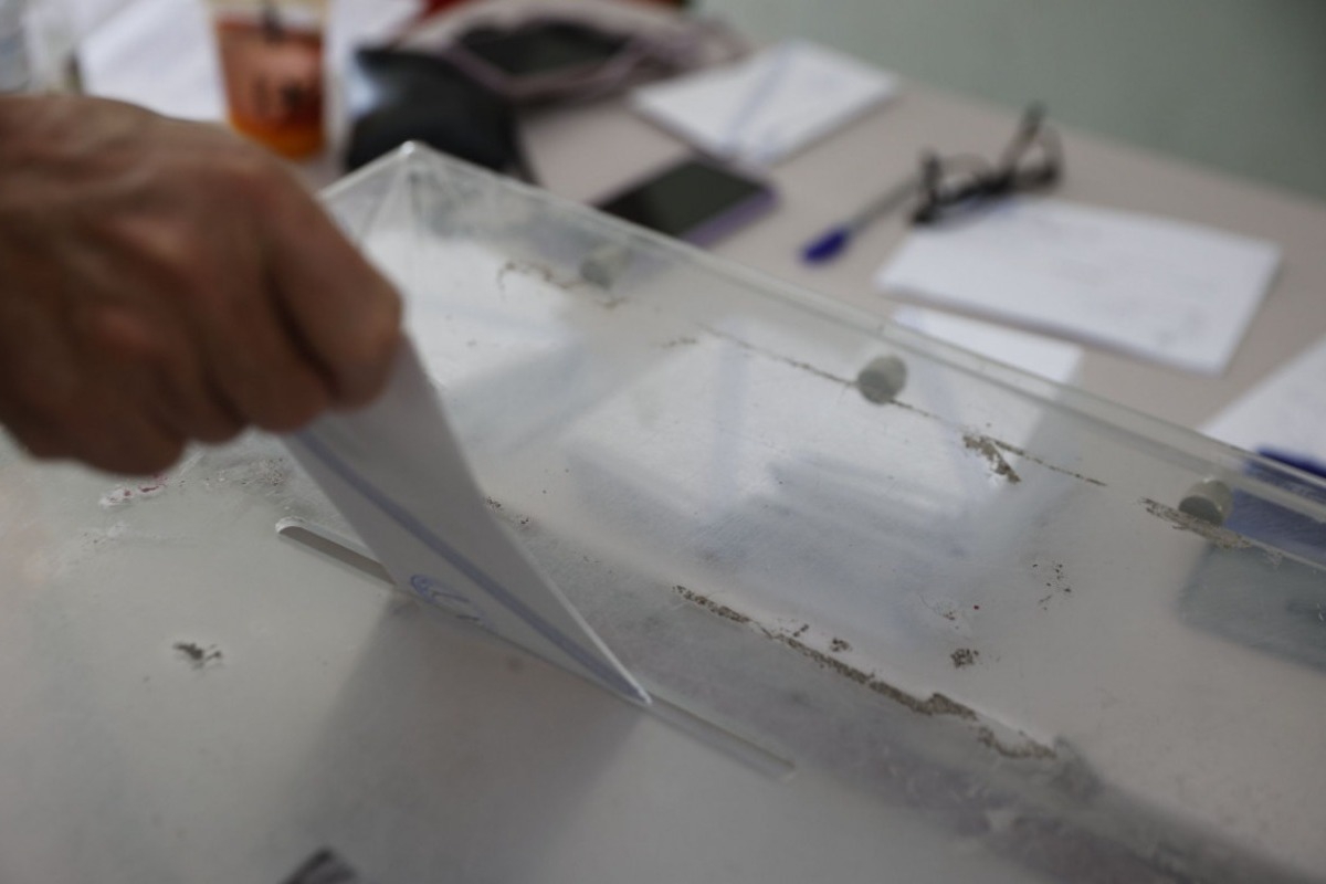 Δημοσκόπηση Interview: Σε ποια ποσοστά κινούνται τα κόμματα Καρυστιανού και Τσίπρα - Πόσο αλλάζει το πολιτικό σκηνικό