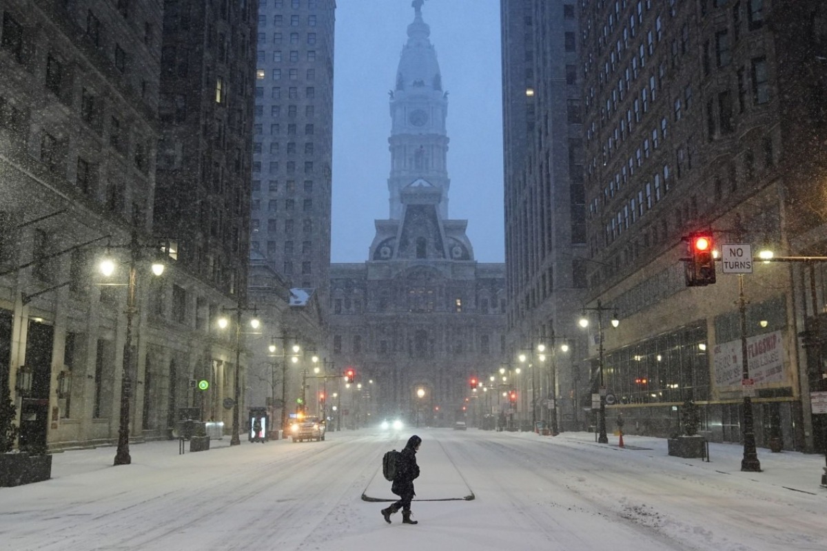 ΗΠΑ: Στην «κατάψυξη» η μισή χώρα – Στο σκοτάδι 500.000 νοικοκυριά
