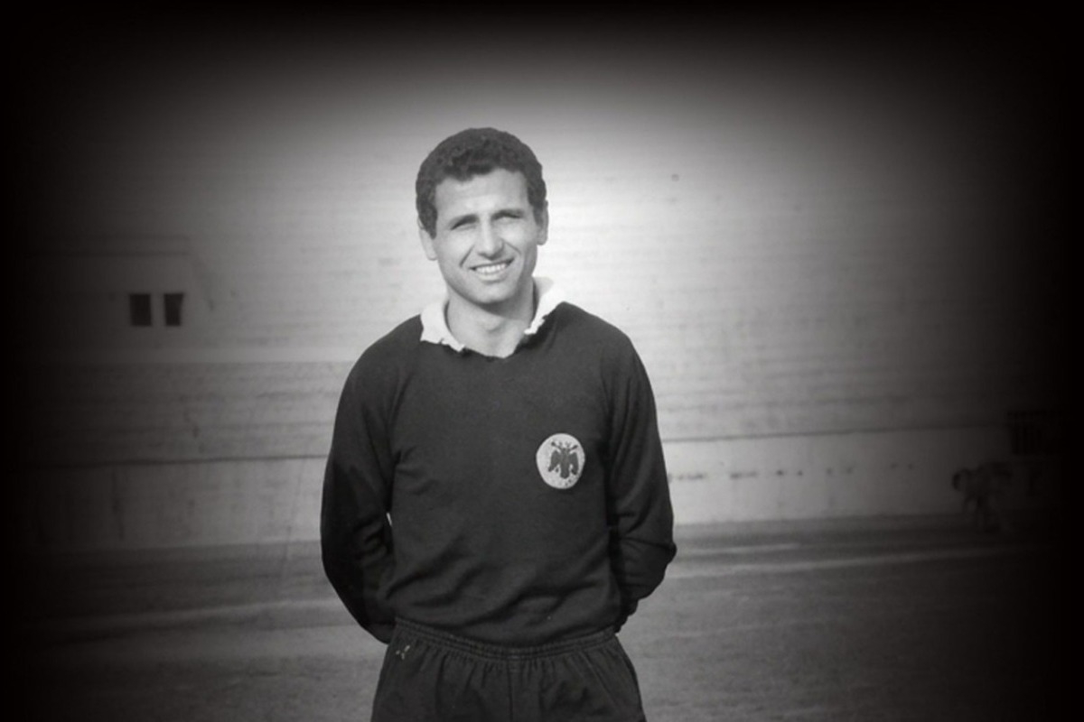 Πένθος στην ΑΕΚ: Πέθανε ο Βαγγέλης Πετράκης - Στο πένθος βυθίστηκε η «οικογένεια» της ΑΕΚ, καθώς έφυγε από τη ζωή ο πρώην τερματοφύλακας της ομάδας, Βαγγέλης Πετράκης