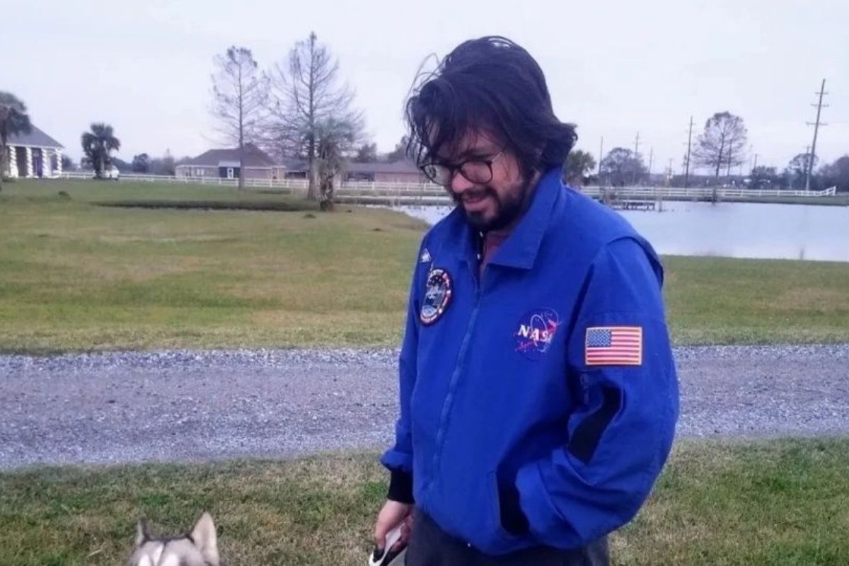 Νεκρός και 12ος επιστήμονας στις ΗΠΑ: Κάηκε μέσα στο Tesla του - Το πτώμα του LeBlanc είχε καεί σε τέτοιο βαθμό που ήταν αδύνατο να αναγνωριστεί