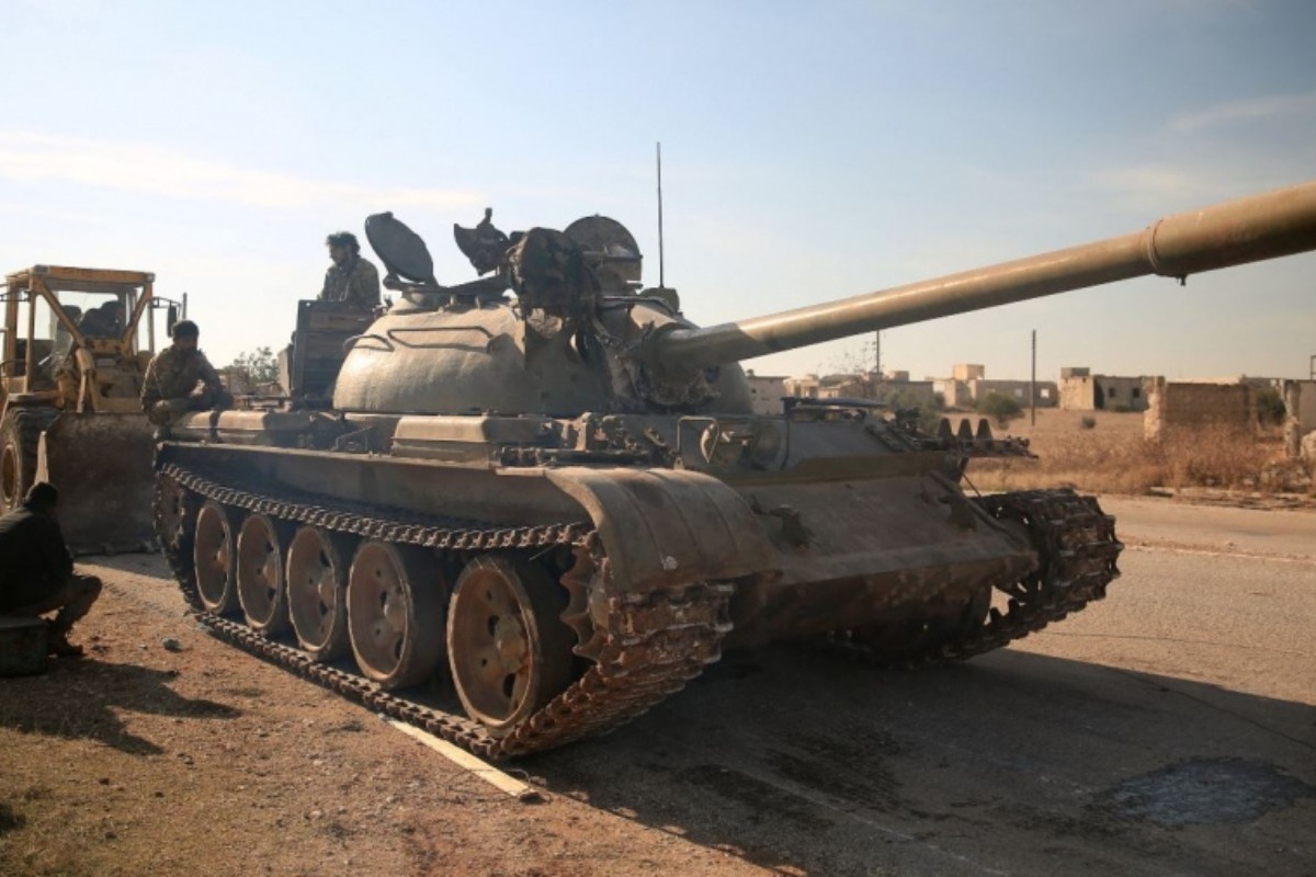 Συρία: Τανκ χτύπησε ρεπόρτερ που κάλυπτε τις φονικές συγκρούσεις στο Χαλέπι – Σώθηκε από θαύμα - Ο ρεπόρτερ επέζησε με ελαφριά τραύματα, παρά την αιμοραγγία που του προκάλεσε το χτύπημα