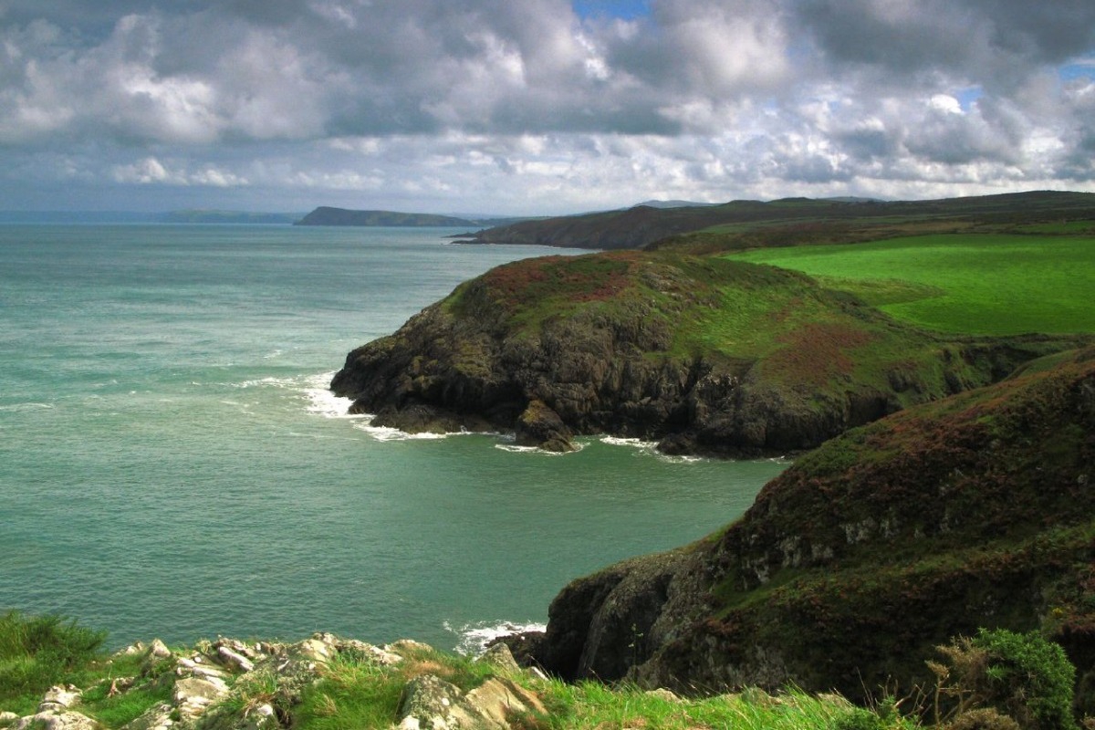 Η εισβολή που πνίγηκε στο κρασί: Όταν 1.400 Γάλλοι κατάδικοι έχασαν από μια... τσουγκράνα