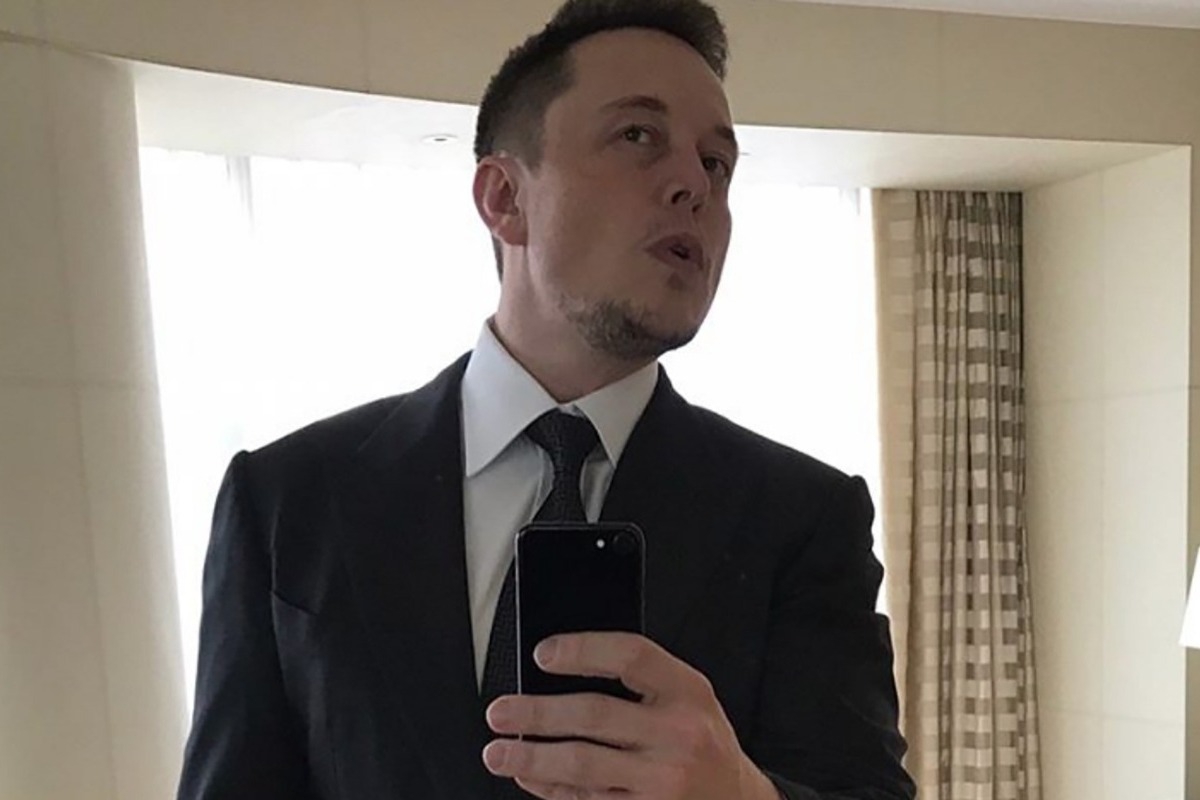 Μασκ στο Νταβός: «Σύντομα τα ρομπότ θα υπερτερούν αριθμητικά των ανθρώπων» - Το «καρφί» για Τραμπ - Δείτε ολόκληρη την συνέντευξη του Έλον Μασκ στο Νταβός