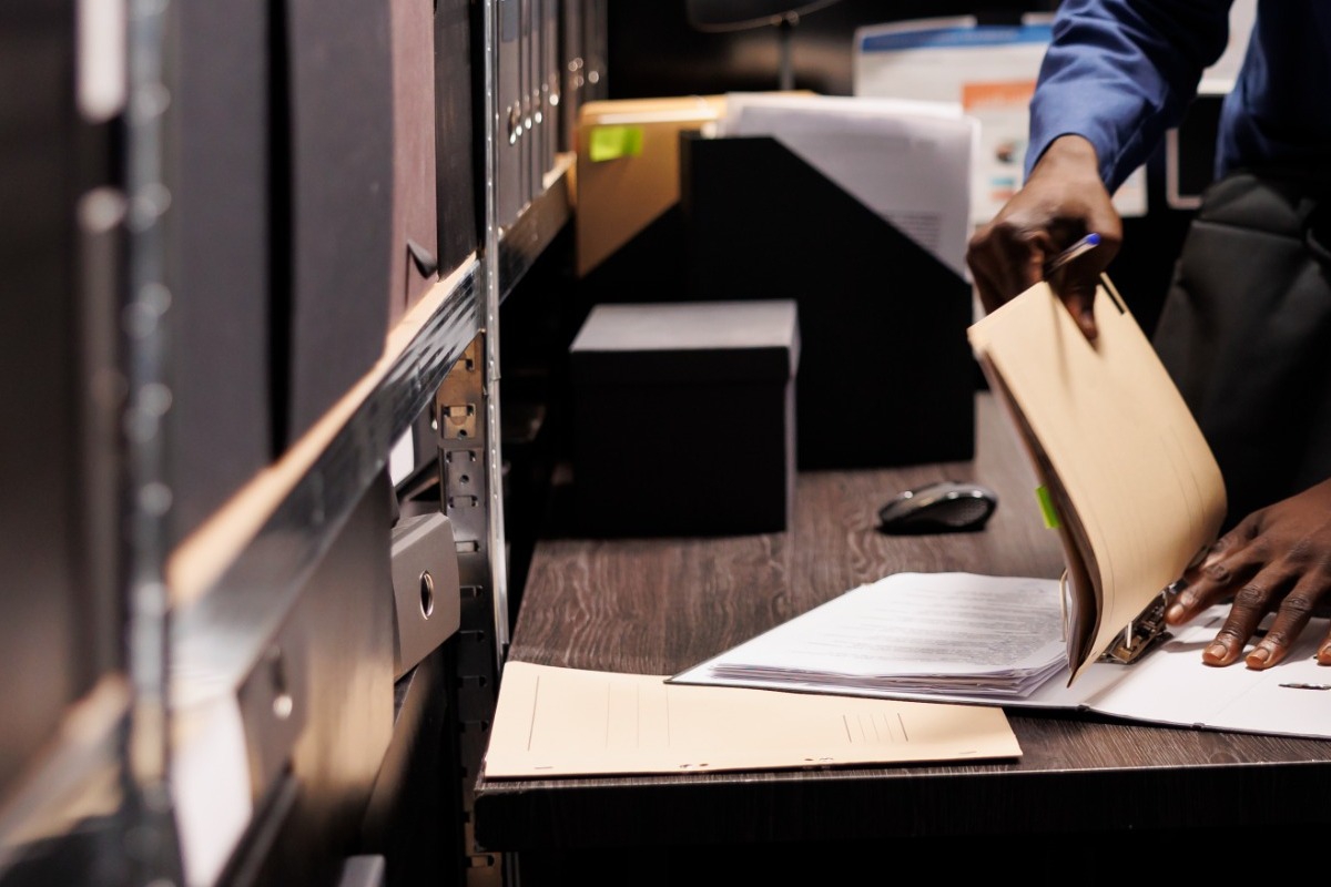 Daily Mail: Πληθαίνουν οι ενδείξεις ότι ο Έπσταϊν δολοφονήθηκε