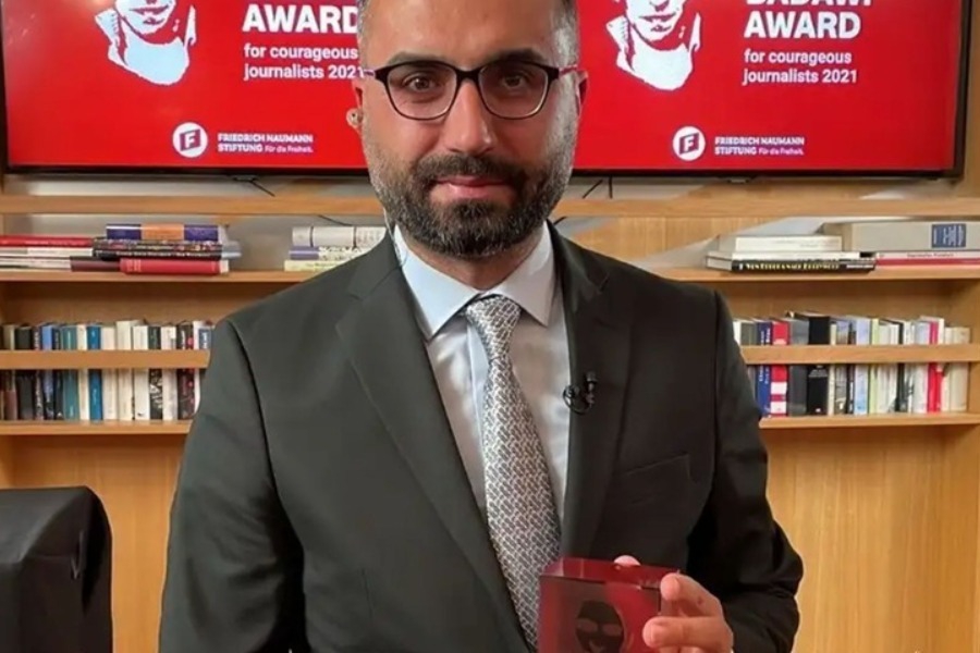 Τουρκία: Χειροπέδες σε δημοσιογράφο της Deutsche Welle – Κατηγορείται για «προσβολή» του Ερντογάν