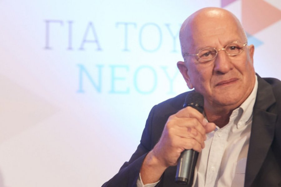Αντώνης Πανούτσος: Αγωνία για τον δημοσιογράφο - Τα νεότερα για την υγεία του - Ο γνωστός δημοσιογράφος νοσηλεύεται στον «Ευαγγελισμό» όπου νοσεί με τον ιό του Δυτικού Νείλου