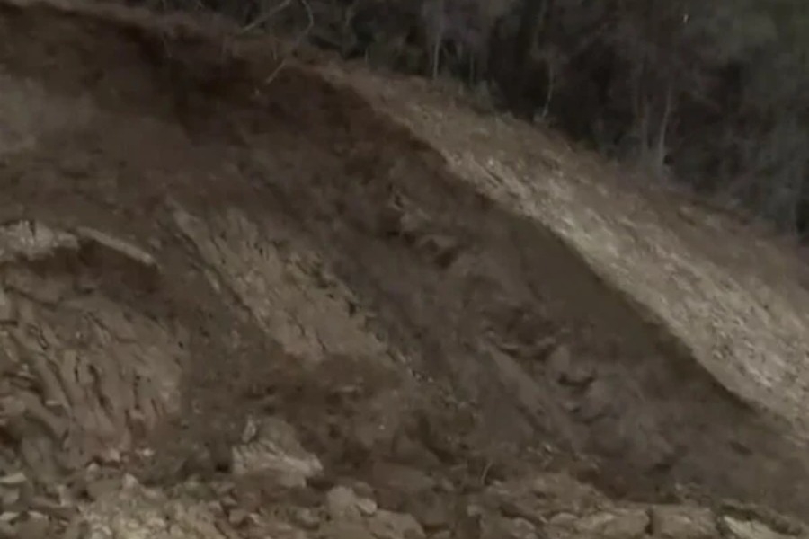 Αρτα: Επί τρεις ώρες ήταν εγκλωβισμένος ο εργαζόμενος που έχασε τη ζωή του - Οι συνάδελφοί του παρότι γνώριζαν πού είχε θαφτεί, δεν μπορούσαν να τον απεγκλωβίσουν