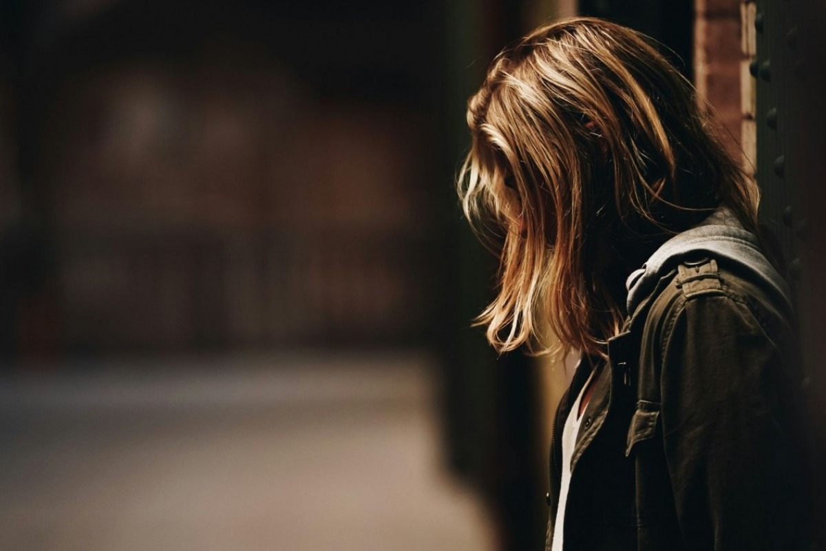 «Κωσταλέξι» στο Ηράκλειο: Σύζυγος και πεθερά την είχαν φυλακισμένη στο σπίτι - Την παρακολουθούσαν - Ο σύζυγός της είχε κακοποιητική συμπεριφορά απέναντί της με λεκτική και σωματική βία