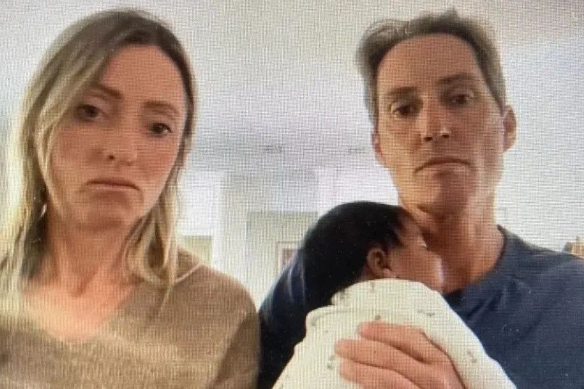 Ζευγάρι μήνυσε κλινική εξωσωματικής για εμφύτευση λάθους εμβρύου - Αγωγή κατά κλινικής στο Ορλάντο μετά τη γέννηση παιδιού που δεν είναι βιολογικά δικό τους