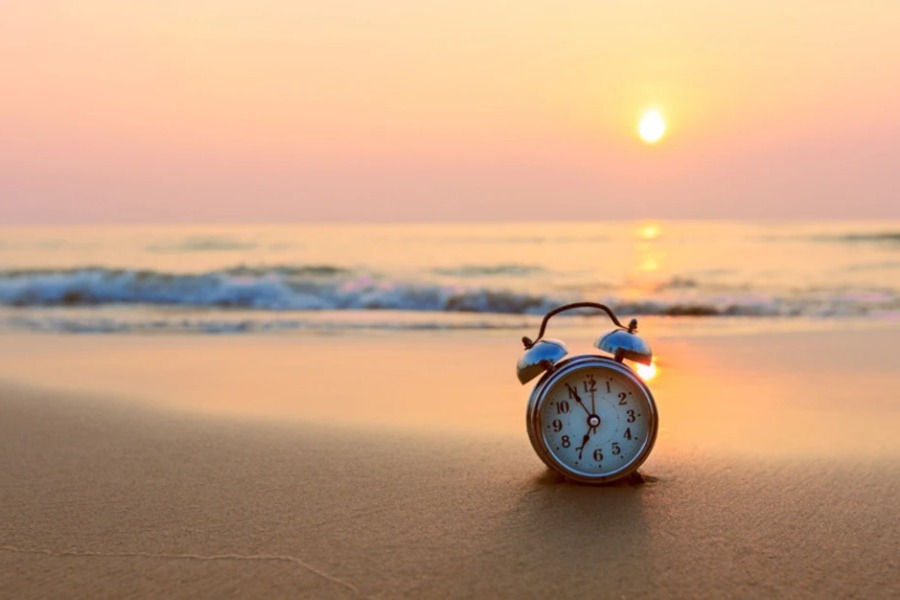 Αλλάζει η ώρα τον Μάρτιο: Η Κυριακή που θα πάμε τα ρολόγια μία ώρα μπροστά - Η χειμερινή ώρα θα επιστρέψει ξανά την Κυριακή 25 Οκτωβρίου 2026