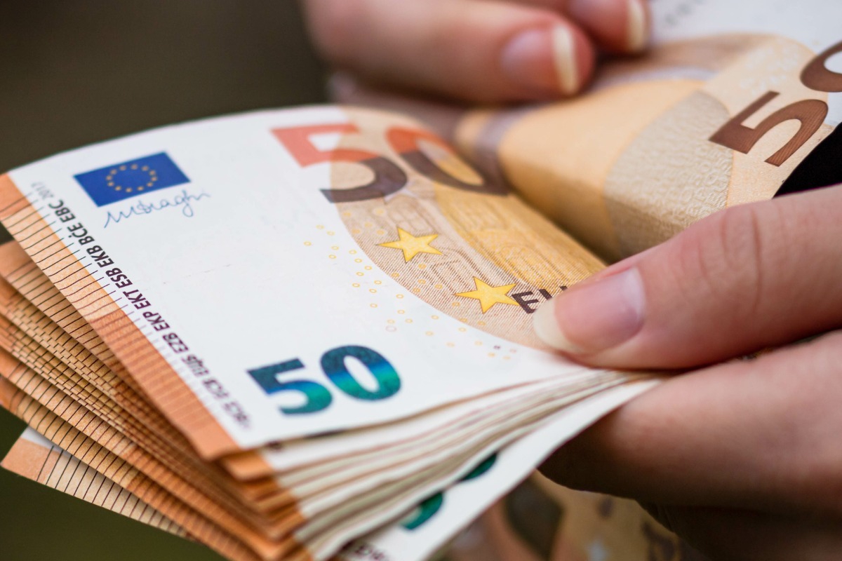 Πρωτομαγιά: Τι ισχύει με τις τράπεζες αύριο