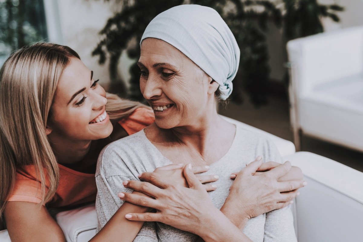 Έρευνα: Οι γυναίκες είναι 21% πιο πιθανό να επιβιώσουν από 12 τύπους καρκίνου – Ποιοι είναι - Ένας αυξανόμενος όγκος ερευνών υποδηλώνει ότι το βιολογικό φύλο μπορεί να επηρεάζει τα αποτελέσματα θεραπειών καρκίνου περισσότερο απ’ ό,τι είχε γίνει