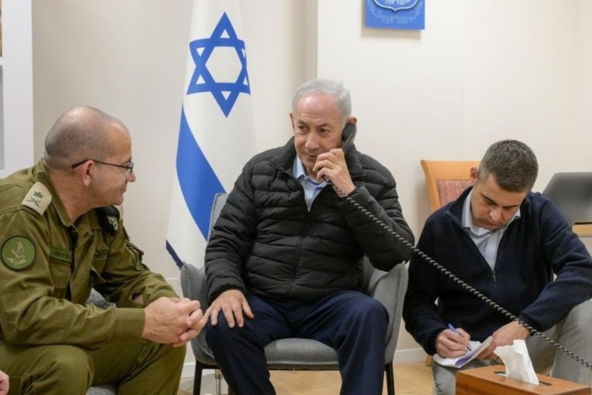 Νετανιάχου: Φωτογραφία την ώρα που δίνει εντολή για τις δολοφονίες Λαριτζανί και Σολεϊμανί - Ο Ισραηλινός πρωθυπουργός άναψε το πράσινο φως για τις επιχειρήσεις εξόντωσης των ηγετικών στελεχών της πυραμίδας εξουσίας του Ιράν