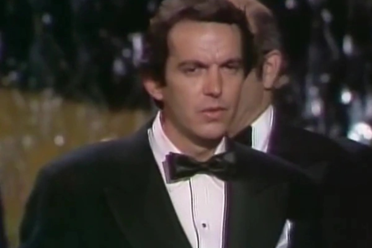 Πέθανε ο Ντιν Ταβουλάρης