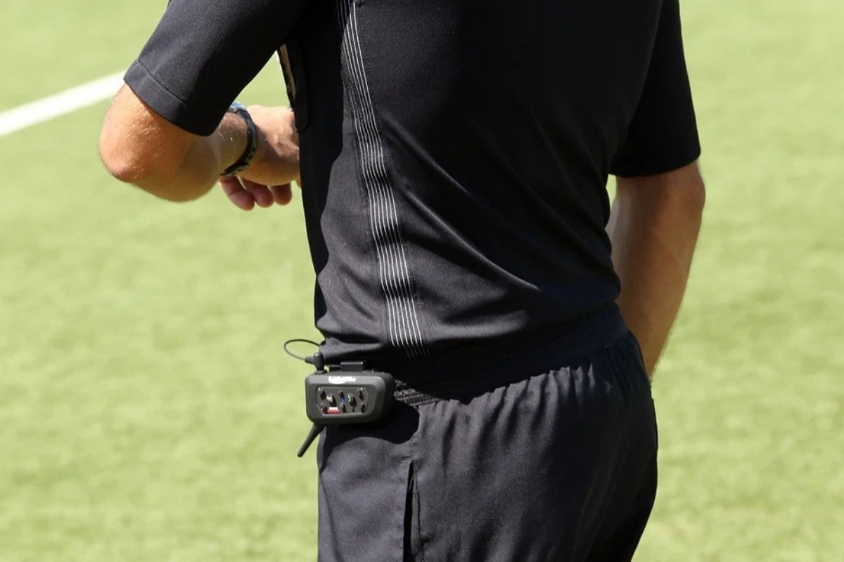 Σοκ στο ευρωπαϊκό ποδόσφαιρο – Διεθνής διαιτητής της UEFA κατηγορείται για σeξουαλική επίθεση σε ανήλικο